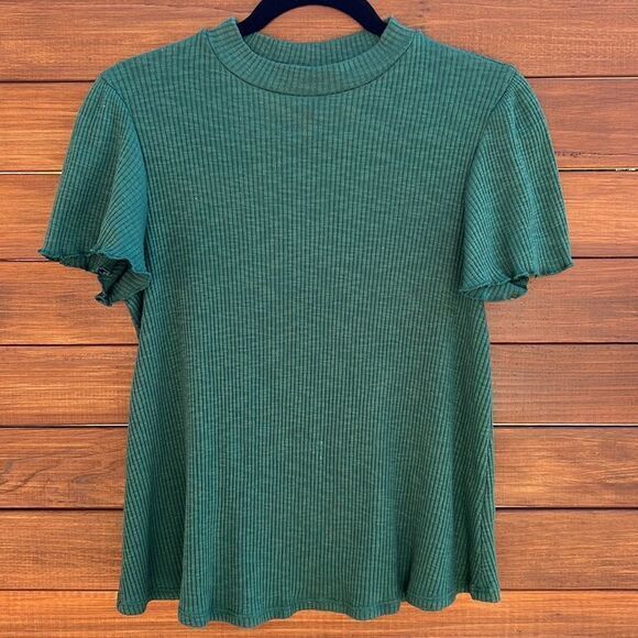 W5 Tops - Emerald Green Flowy Top